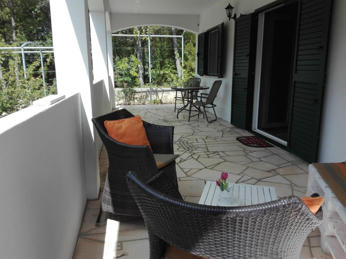 Villa Kuca Za Odmor Maka Kučiće Exterior foto