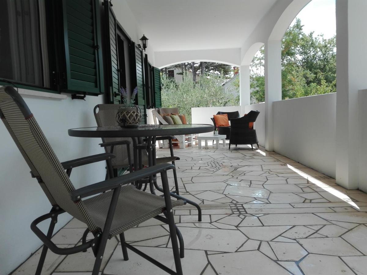 Villa Kuca Za Odmor Maka Kučiće Exterior foto