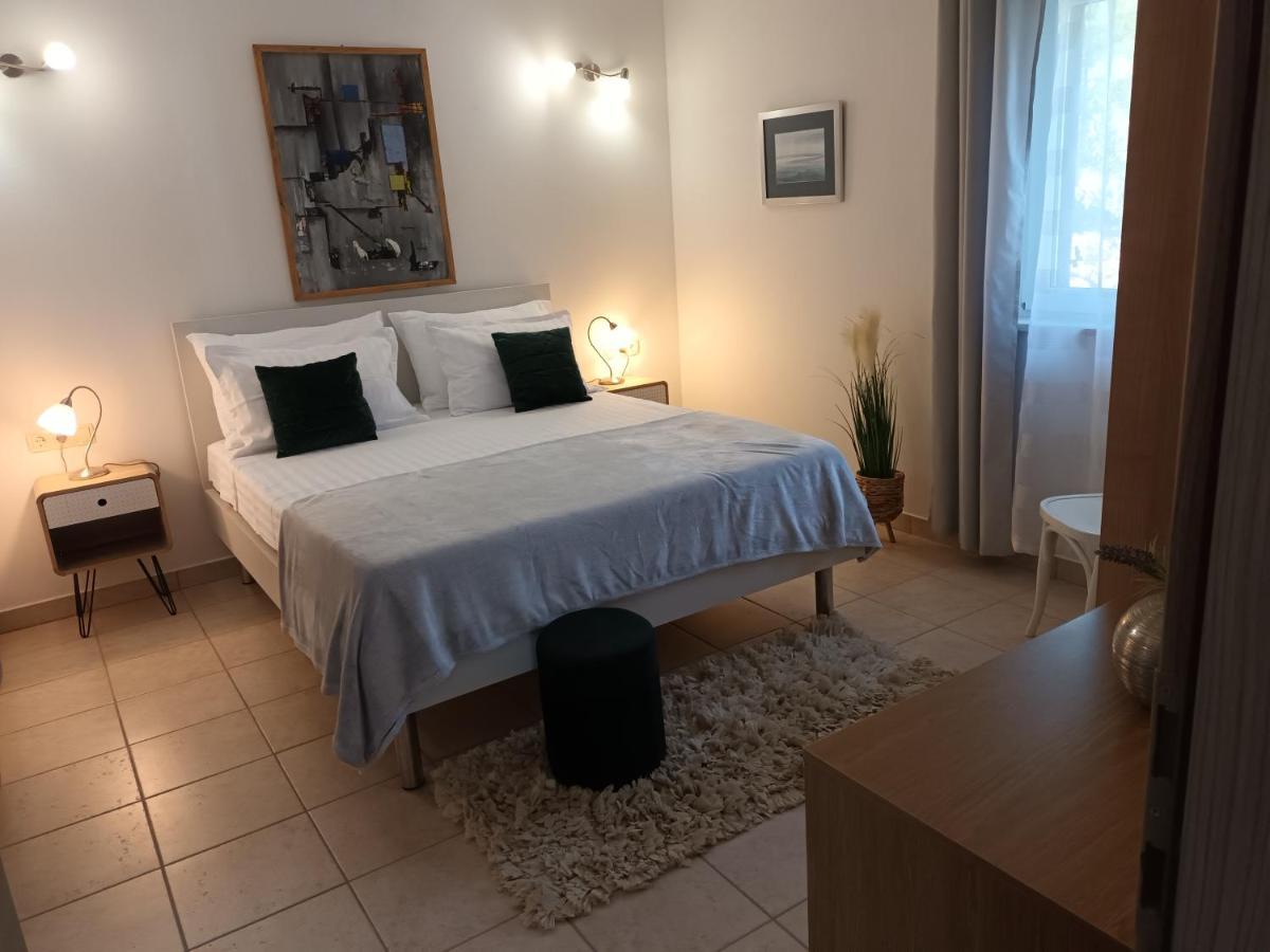 Villa Kuca Za Odmor Maka Kučiće Exterior foto